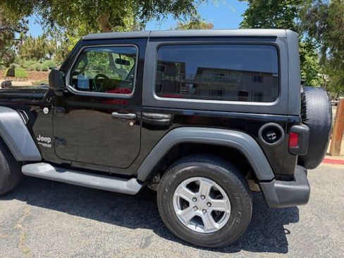 Used 2018 Jeep Wrangler Sport AWD/4WD image 21