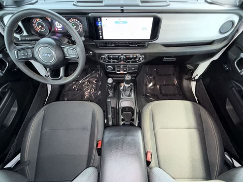 Used 2024 Jeep Wrangler Unlimited Sport AWD/4WD image 24