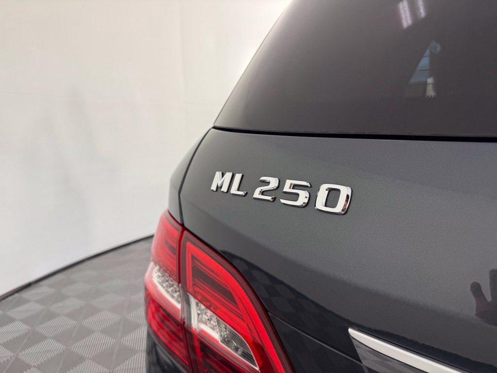 Used 2015 Mercedes-Benz ML 250 BlueTEC 4MATIC image 8