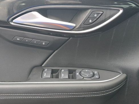 Used 2025 Buick Envision Preferred AWD/4WD image 27