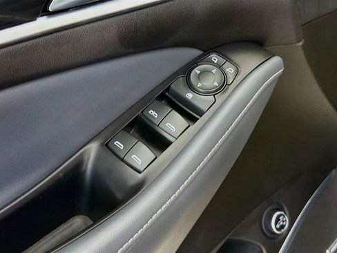 Used 2021 Buick Enclave Essence w/ Sport Touring Edition image 21