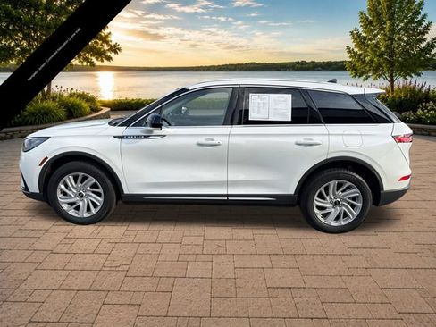 Certified 2023 Lincoln Corsair FWD image 3