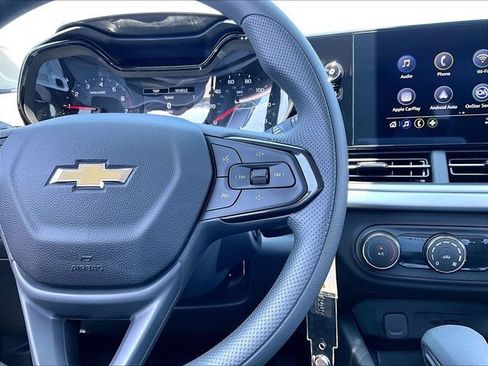 New 2026 Chevrolet Trax LS FWD image 18