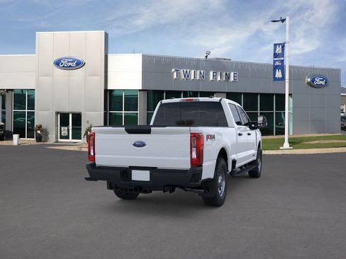 New 2025 Ford F350 XL w/ FX4 Off-Road Package AWD/4WD image 8