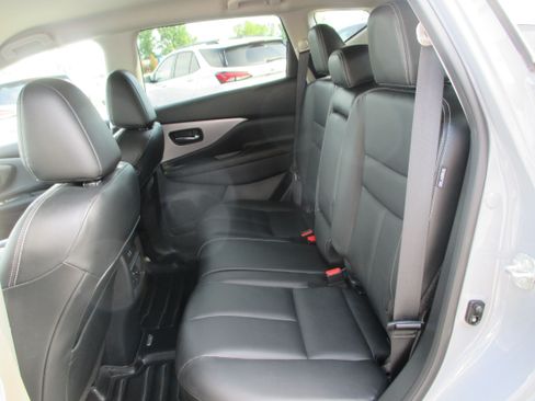 Used 2023 Nissan Murano SV w/ SV Midnight Edition Package AWD/4WD image 11