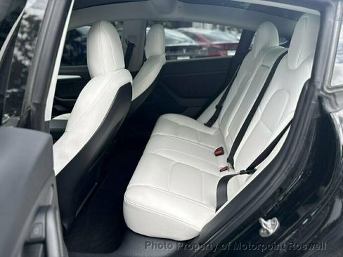 Used 2022 Tesla Model 3 Performance AWD/4WD image 23