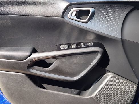 Used 2021 Kia Soul GT-Line FWD image 19