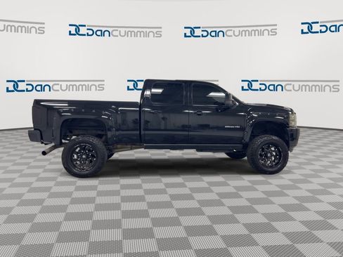 Used 2014 Chevrolet Silverado 2500 LT w/ Z71 Appearance Package AWD/4WD image 9