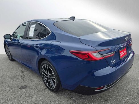 Used 2026 Toyota Camry XLE image 5