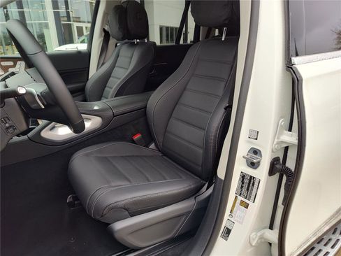 New 2026 Mercedes-Benz GLS 450 4MATIC image 6