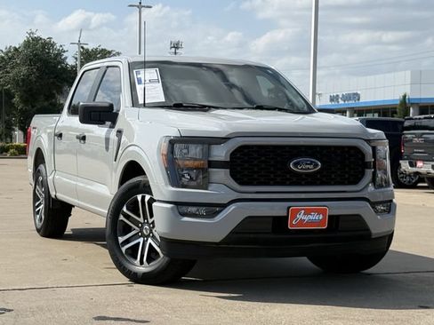 Used 2023 Ford F150 XL w/ STX Appearance Package RWD image 3