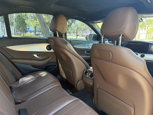 Used 2018 Mercedes-Benz E 300 image 18