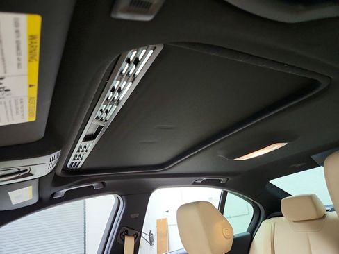 Used 2018 BMW 330i Sedan RWD image 15