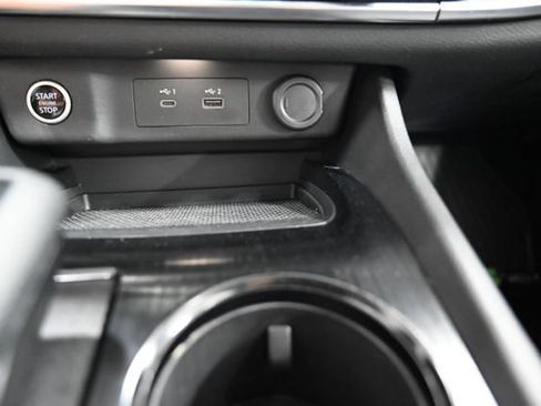 Used 2021 Nissan Rogue SV AWD/4WD image 18