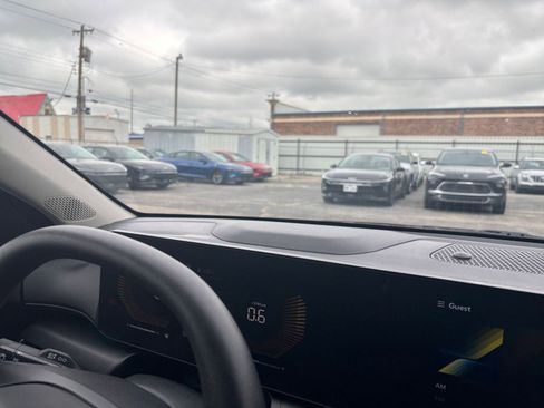 Used 2025 Kia K4 LXS image 33