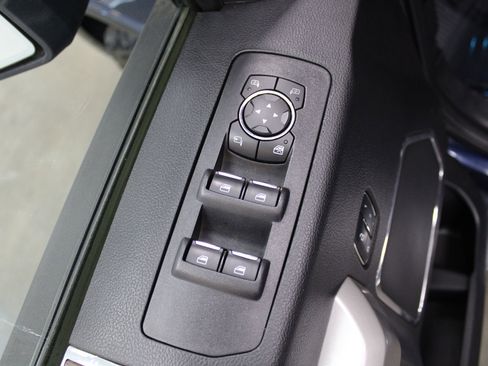 Used 2018 Ford F150 Lariat w/ Equipment Group 502A Luxury AWD/4WD image 47