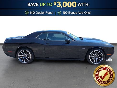 Used 2023 Dodge Challenger R/T image 8