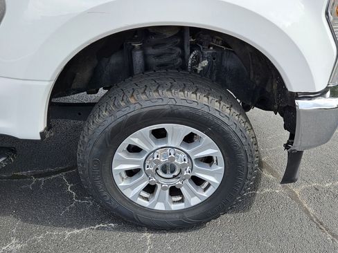 Used 2021 Ford F350 XLT AWD/4WD image 14