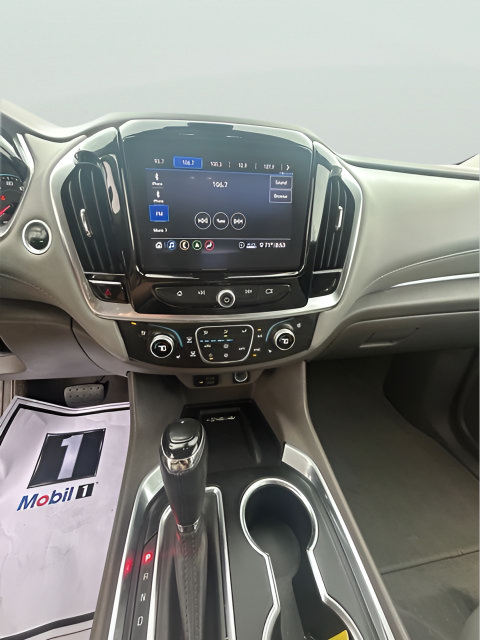 Used 2020 Chevrolet Traverse Premier FWD image 18