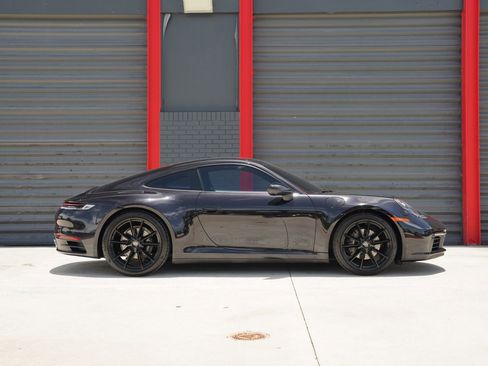 Used 2020 Porsche 911 Carrera RWD image 4