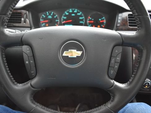 Used 2014 Chevrolet Impala LTZ FWD image 21