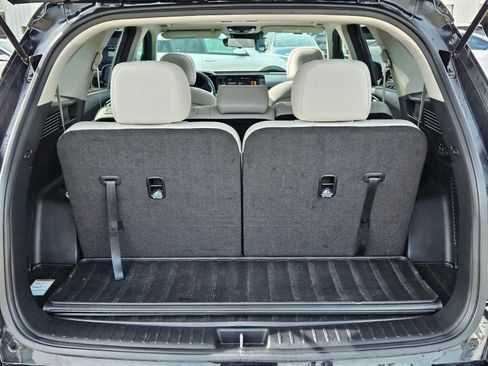 Certified 2023 Kia Sorento S w/ Panoramic Sunroof Package image 29