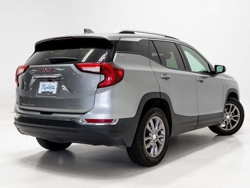 Used 2024 GMC Terrain SLT AWD/4WD image 30