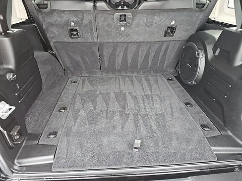 Certified 2021 Jeep Wrangler Unlimited Rubicon image 24