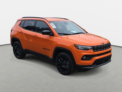 New 2026 Jeep Compass Latitude image 3