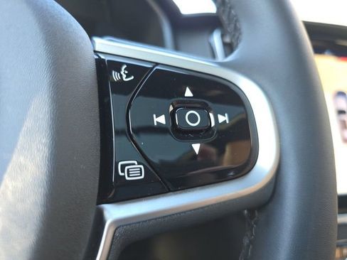 Certified 2025 Volvo V90 B6 Cross Country Ultra image 33