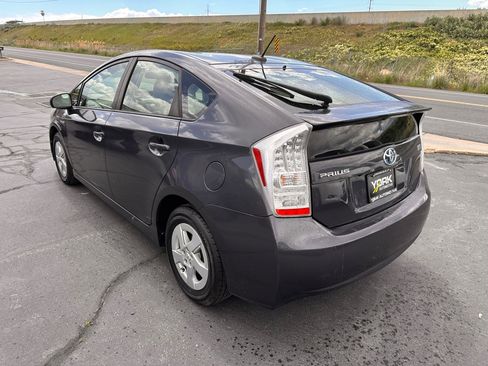 Used 2010 Toyota Prius Two FWD image 4