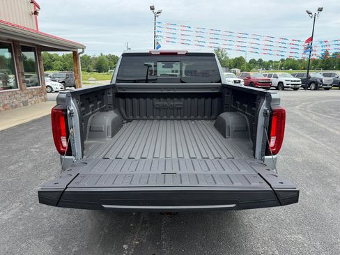 Used 2026 GMC Sierra 1500 AT4 w/ AT4 Premium Package AWD/4WD image 7