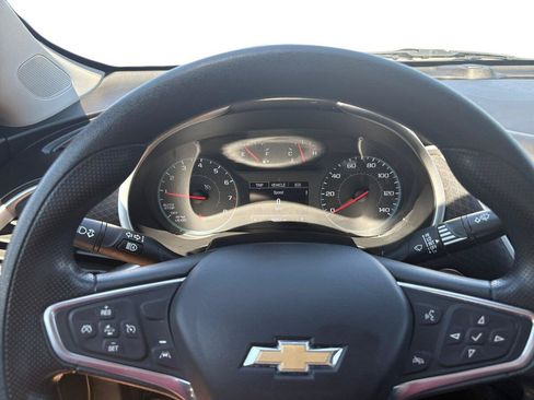 Used 2023 Chevrolet Malibu LT FWD image 16