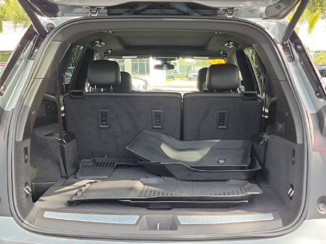 Certified 2024 Cadillac XT6 Luxury AWD/4WD image 11