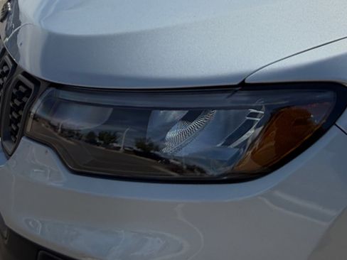 Used 2024 Jeep Compass Trailhawk image 12