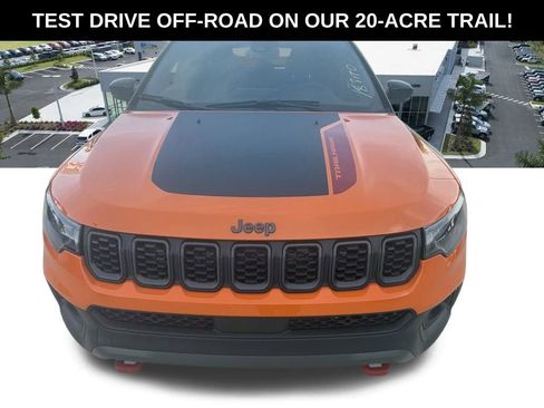 New 2026 Jeep Compass Trailhawk image 8