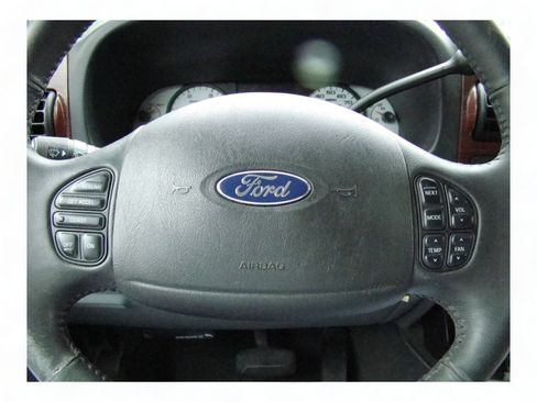 Used 2005 Ford F250 Lariat image 13
