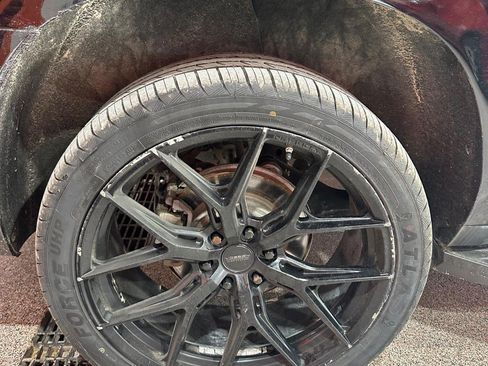 Used 2021 Cadillac Escalade ESV Sport AWD/4WD image 16