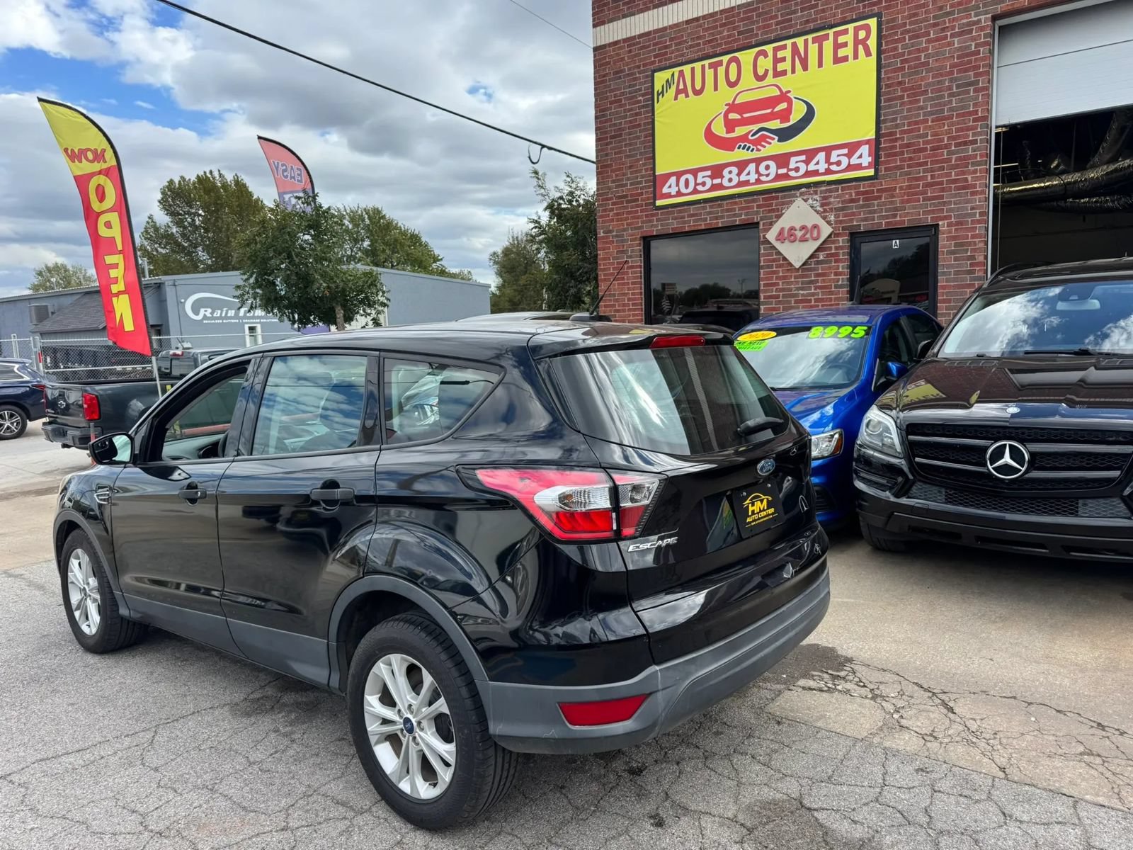 Used 2017 Ford Escape S FWD image 3