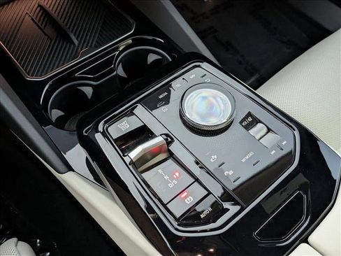 Used 2024 BMW 530i w/ M Sport Package image 12