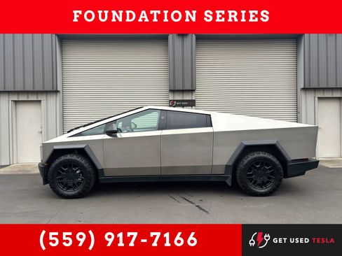 Used 2024 Tesla Cybertruck AWD Crew Cab image 1