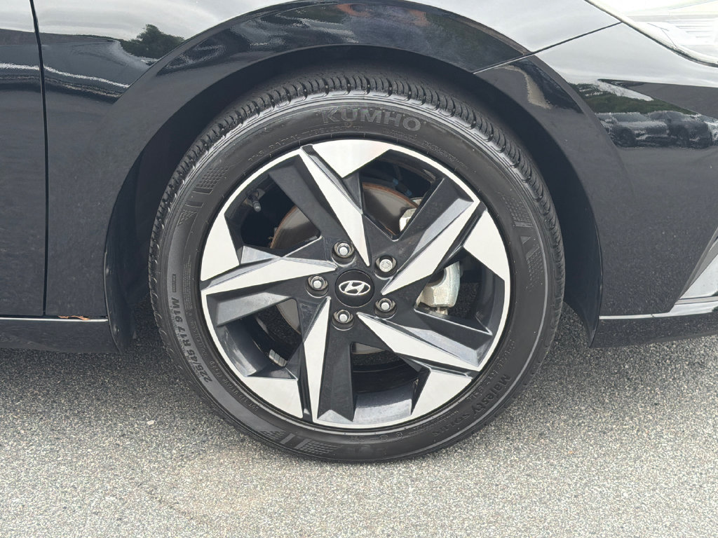 Used 2023 Hyundai Elantra SEL w/ Convenience Package FWD image 14
