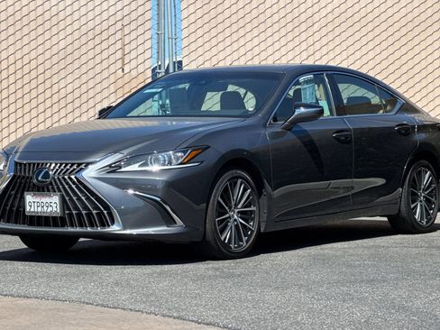 Certified 2025 Lexus ES 350 w/ Premium Package FWD image 8