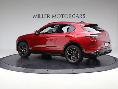 New 2025 Alfa Romeo Stelvio Sprint image 3