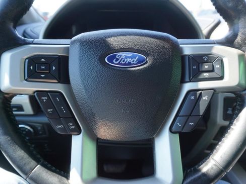 Used 2020 Ford F150 Lariat w/ Equipment Group 502A Luxury AWD/4WD image 18