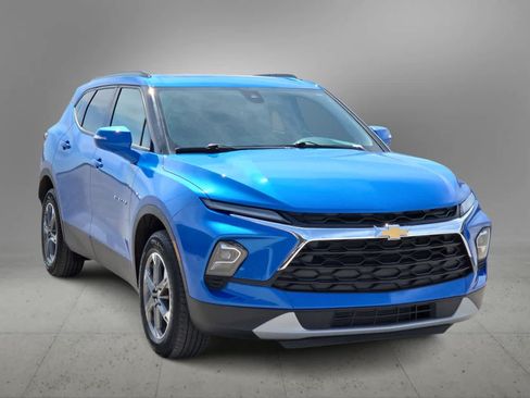 Used 2024 Chevrolet Blazer LT w/ LPO, Floor Liner Package FWD image 3