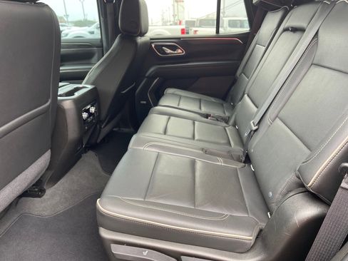 Used 2021 GMC Yukon SLT AWD/4WD image 12