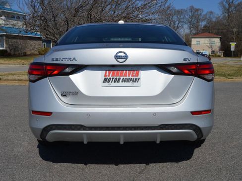 Used 2022 Nissan Sentra SV w/ Trunk Package image 16