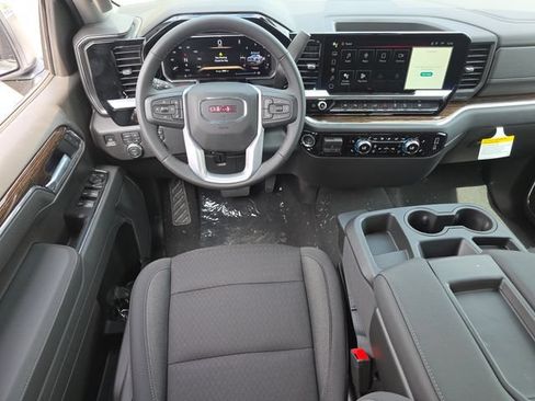 New 2026 GMC Sierra 1500 SLE AWD/4WD image 3