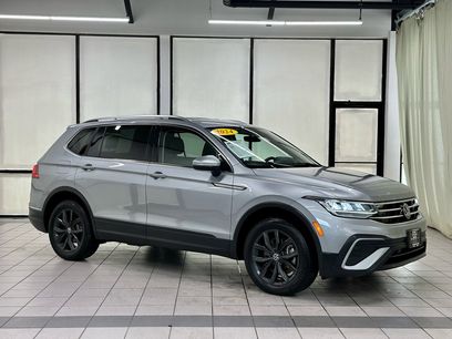 Used 2024 Volkswagen Tiguan SE